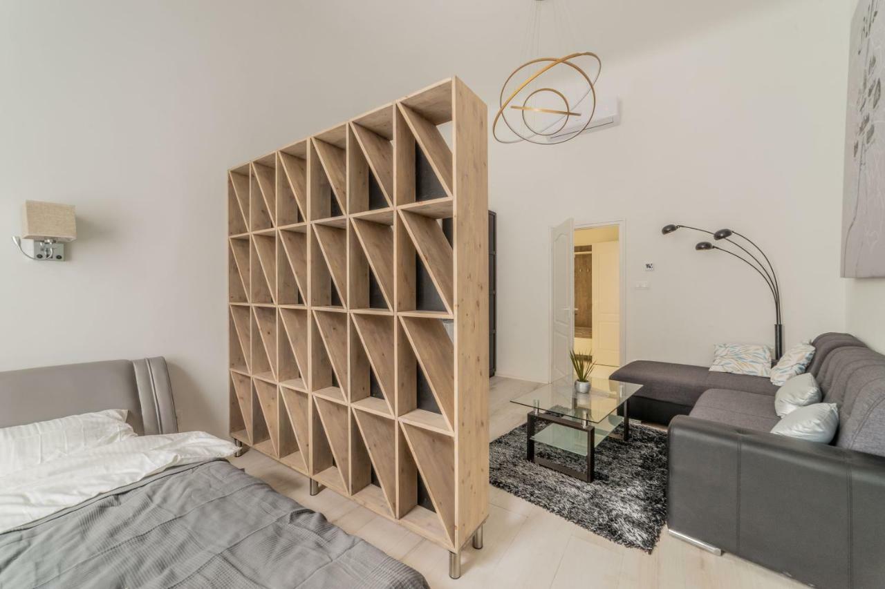Luxury Ab * Budapeszt